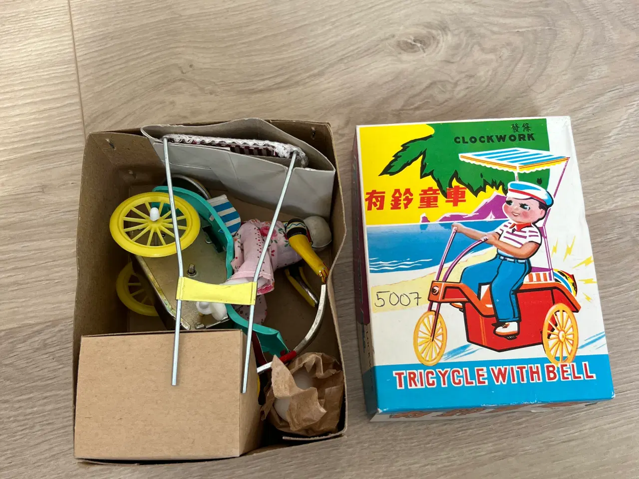 Billede 5 - Blik-legetøj i original emballage, Clockwork, Tric