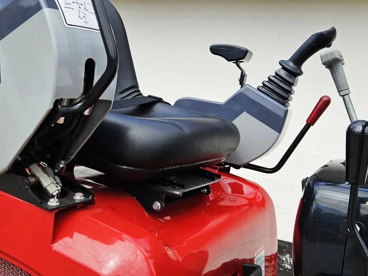 Billede 13 - MOLE M12 / fabriksny / med skovle & Kubota motor