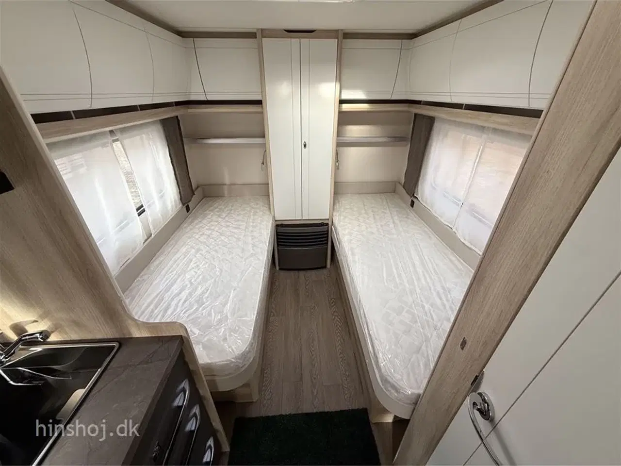 Billede 3 - 2026 - Hobby De Luxe 460 LU   Lækker enkelsengsvogn og rundsidegruppe fra Hinshøj Caravan