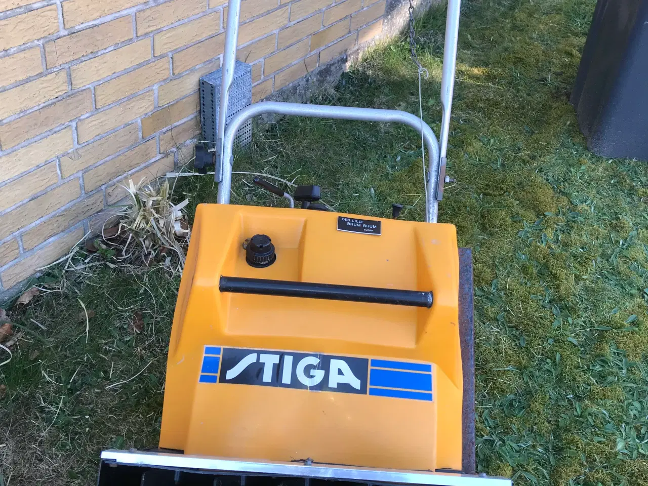 Billede 1 - Ældre Stiga sneslynge 