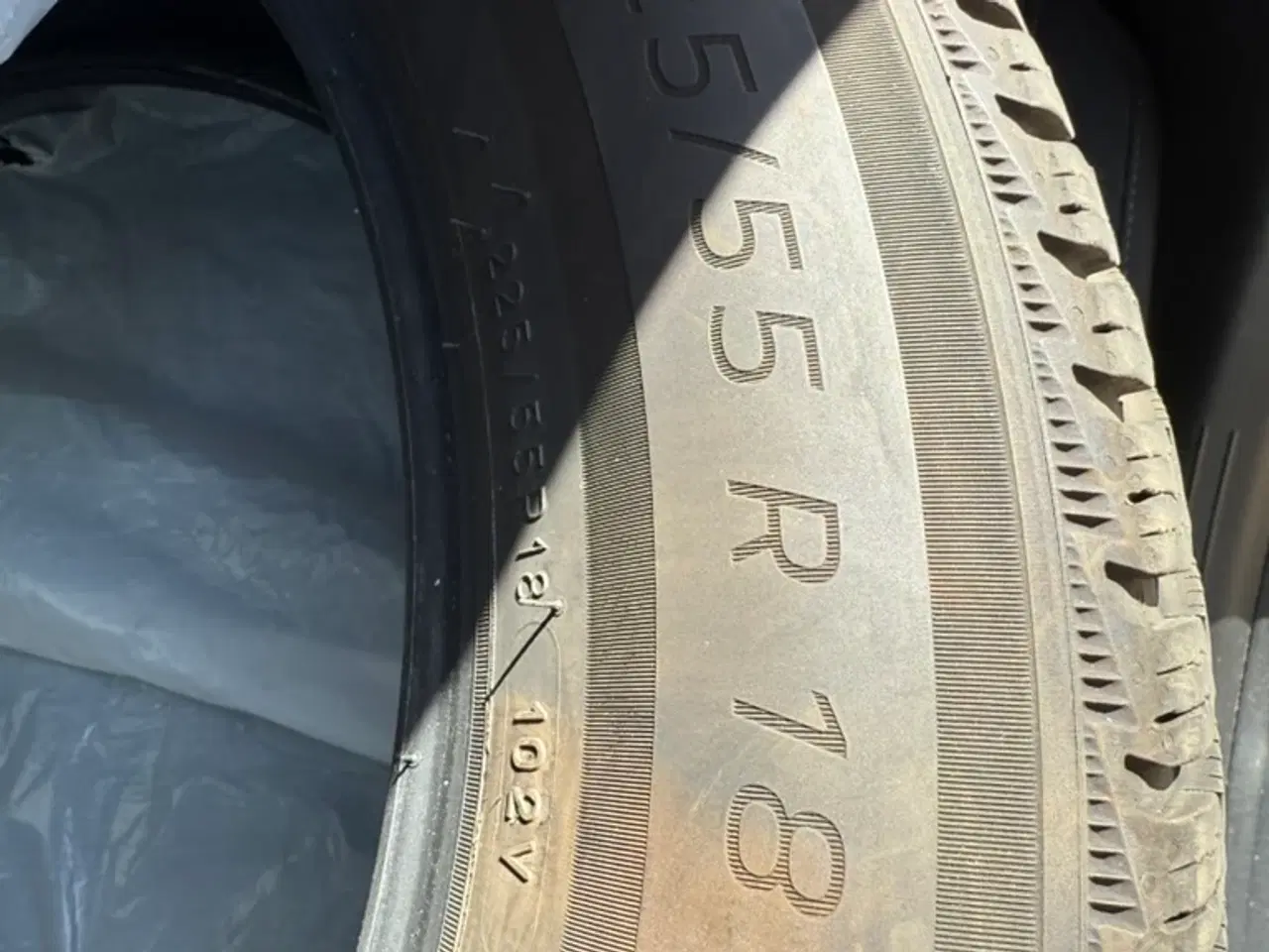 Billede 2 - Michelin VINTERDÆK 225/55 R18 ALPIN7