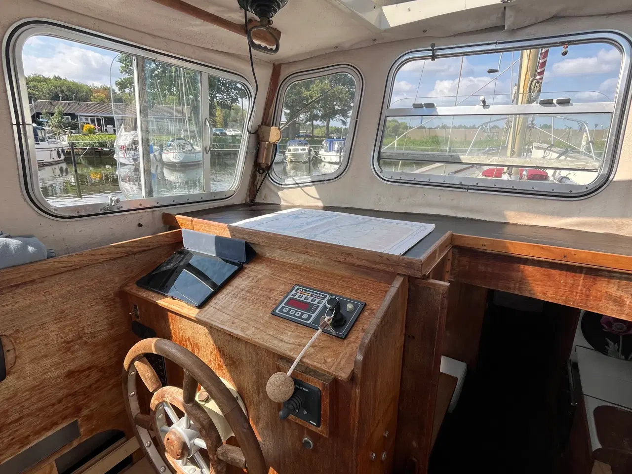 Billede 4 - Fisher 30, Motorsejler