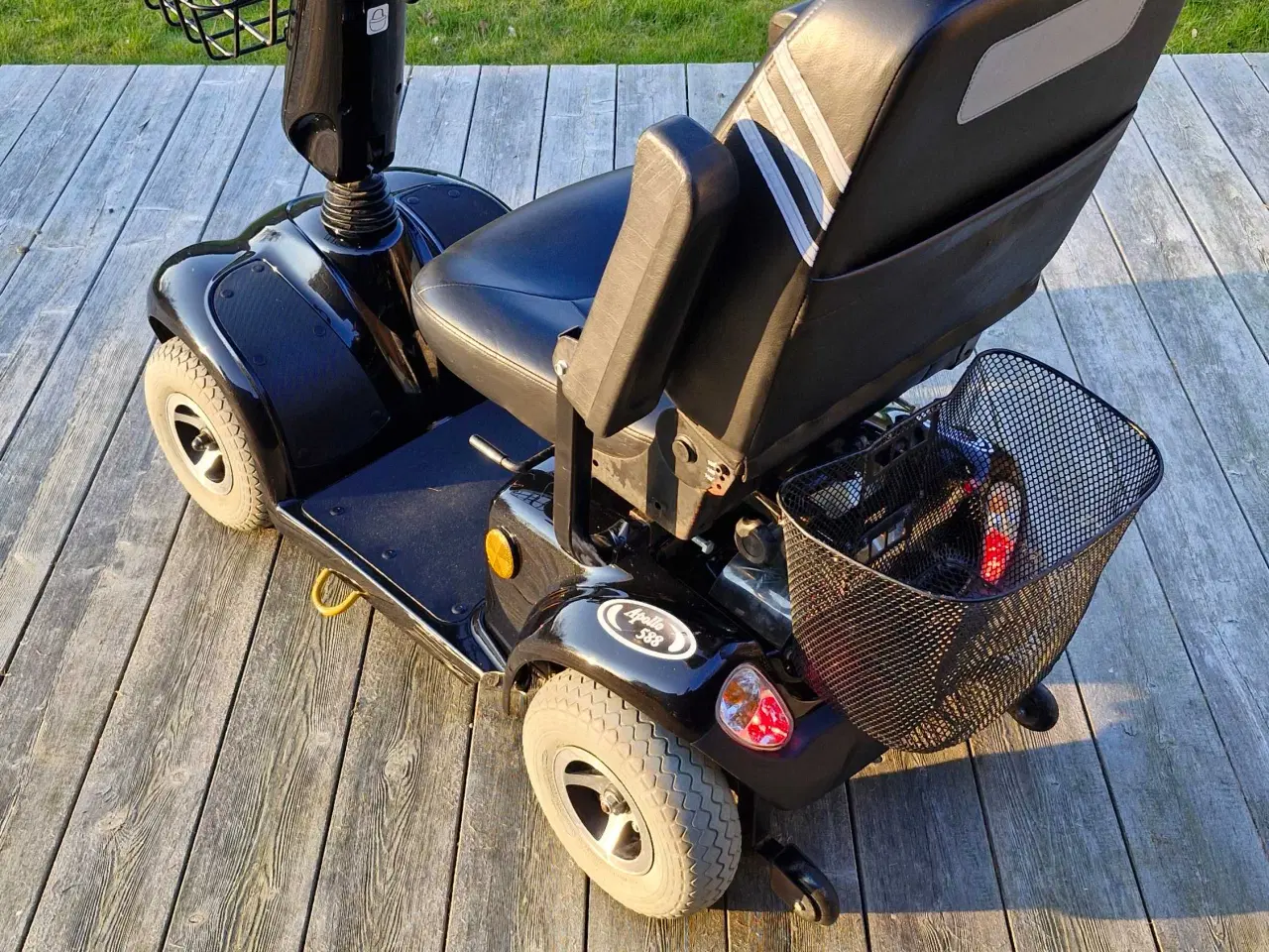 Billede 1 - El scooter apollo 588