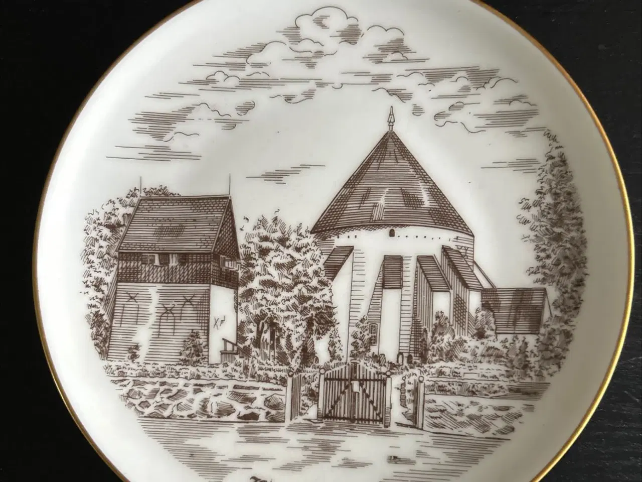 Billede 1 - B&G nr 3943 Østerlars kirke Bornholm