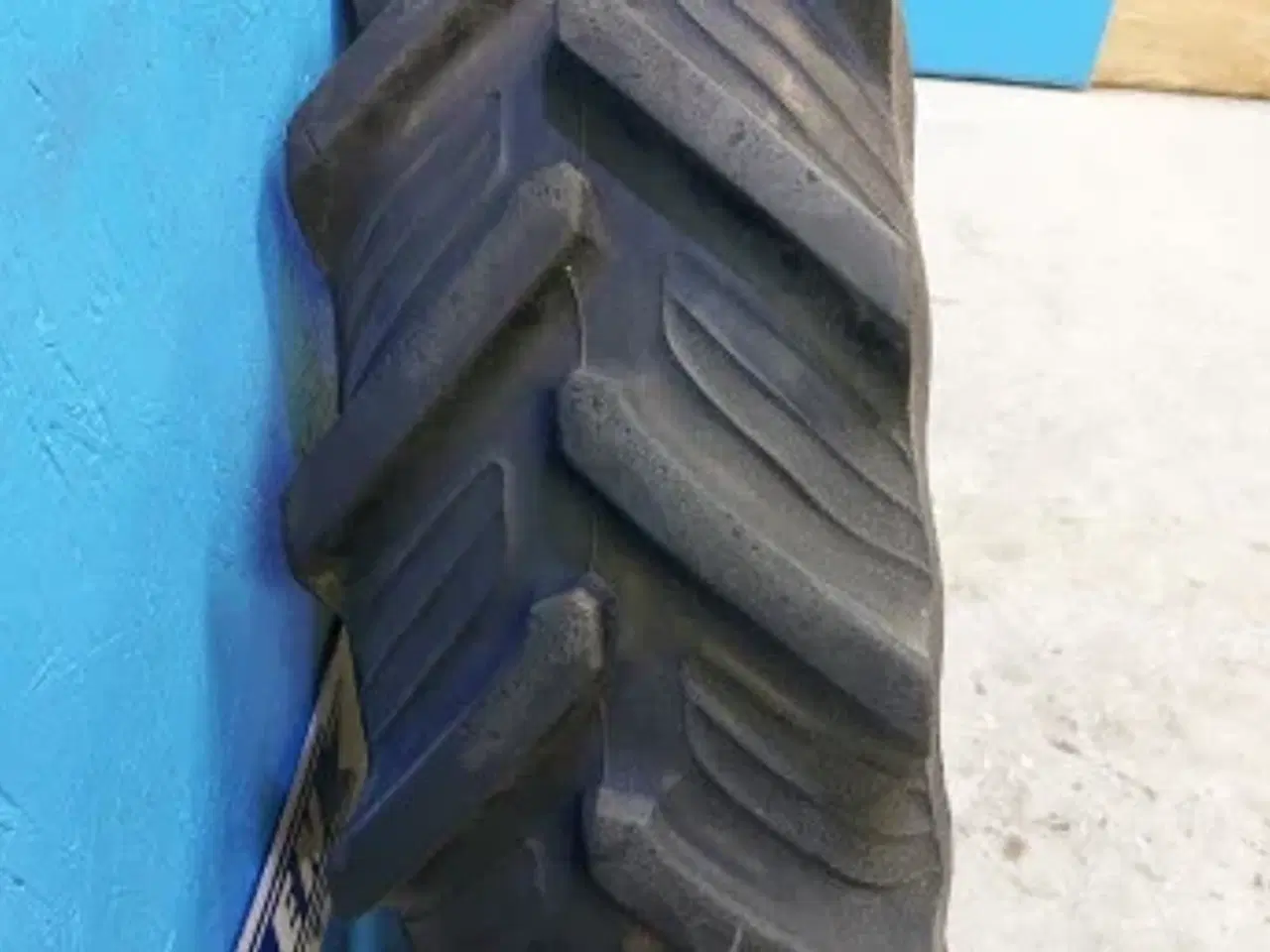 Billede 16 - 28"   12.4-R28