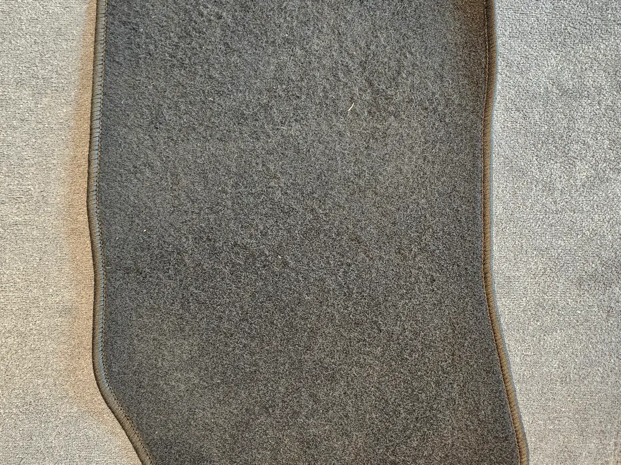 Billede 3 - Peugeot 208 (Ny model) - Bundmåttesæt (Nålefilt)