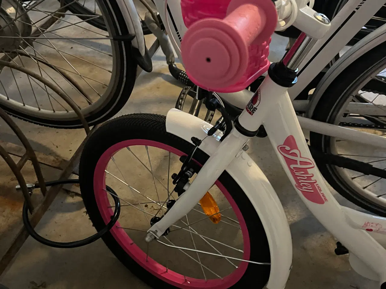 Billede 5 - Børne cykel 18