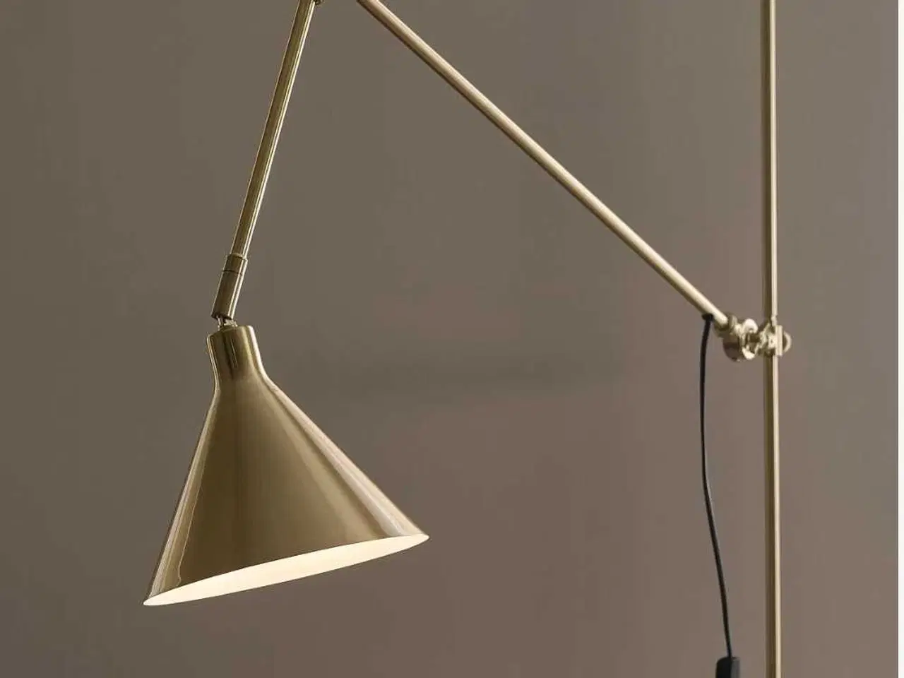 Billede 1 - Ellos Home Væglampe Jordan Stor