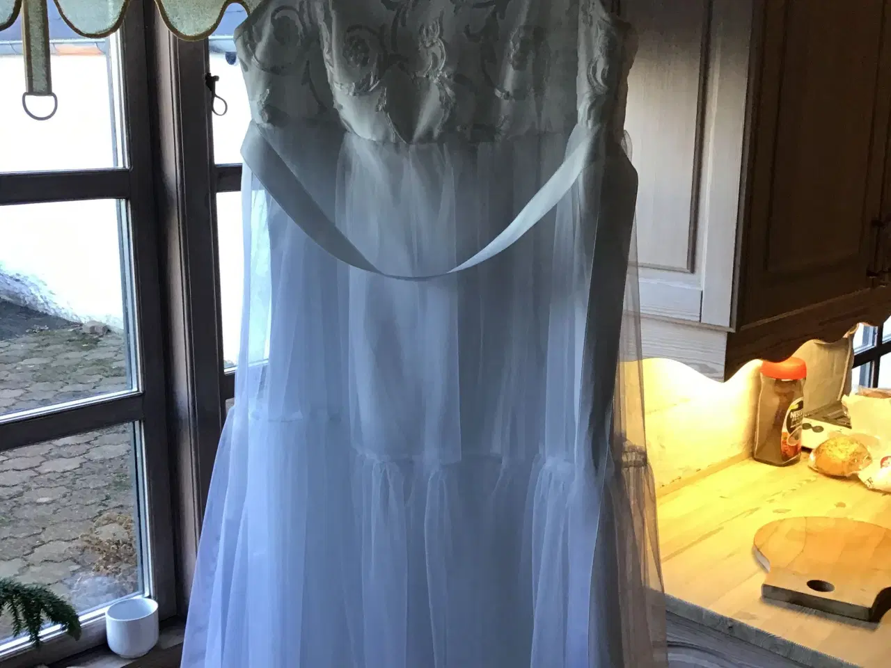 Billede 2 - Lilly konfirmations kjole