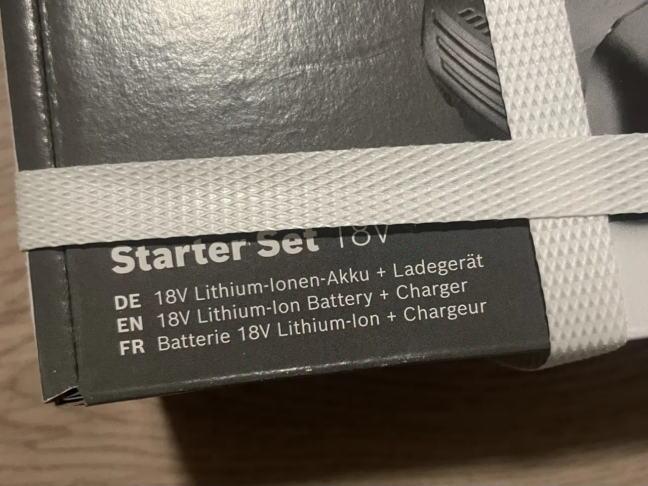 Billede 2 - Multi batteri og lader NYT