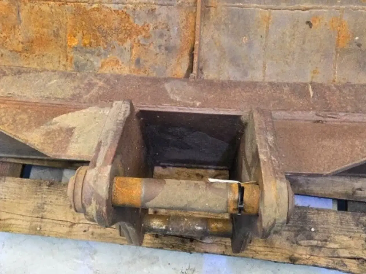 Billede 3 - New Holland LB115B Skovl 85824356