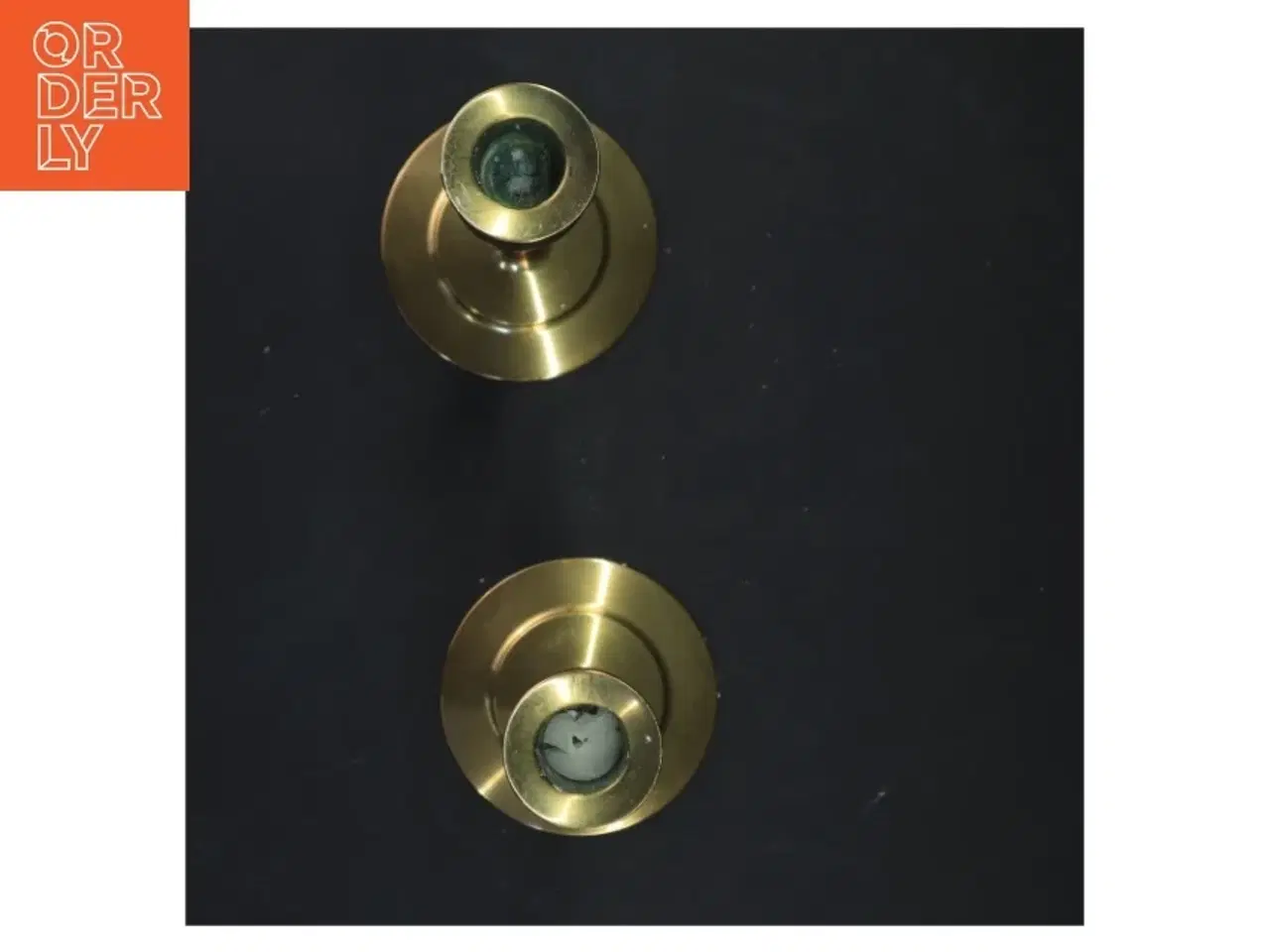 Billede 2 - Guldfarvede lysestager (str. 21 cm)