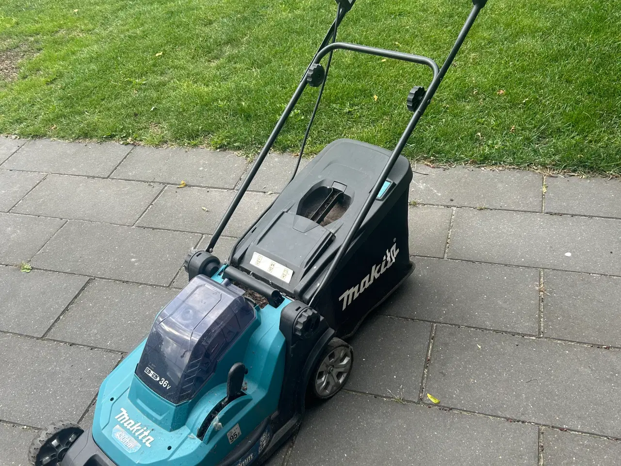Billede 4 - Makita græsklipper 