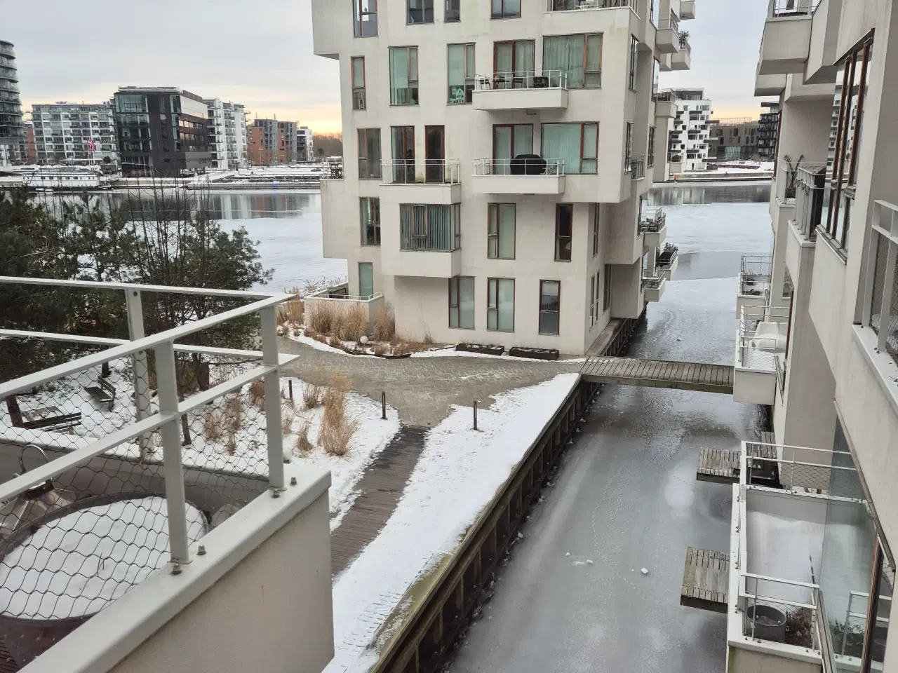 Billede 1 - Lys lejlighed med havudsigt, fuldt møbleret