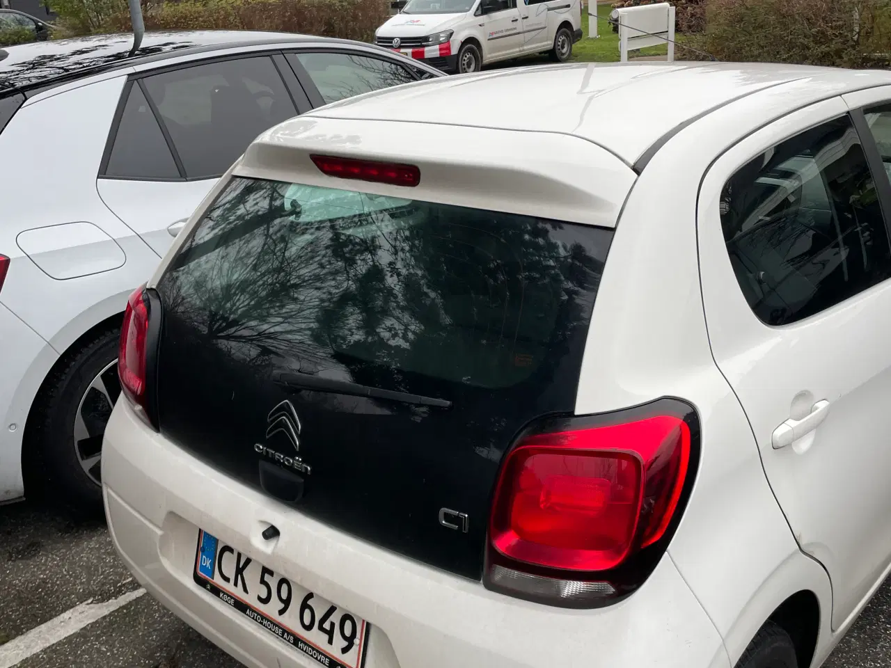 Billede 2 - Velholdt bil