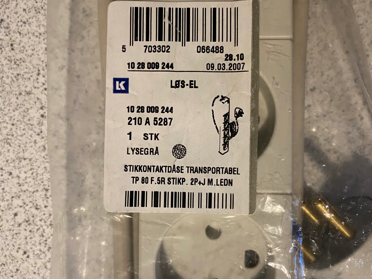 Billede 4 - Stikdåser og stikpropper LK