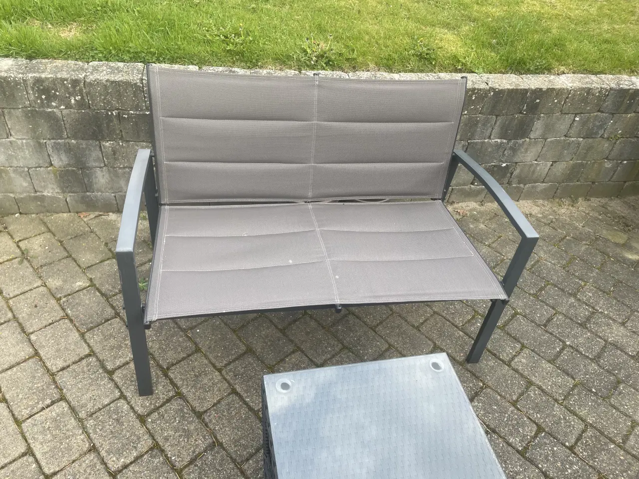 Billede 3 - Sælger bænk og bord