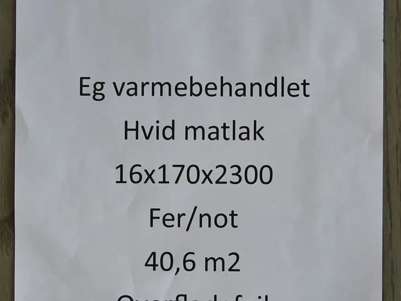 Billede 4 - Plankegulv i egetræ. Varmebehandlet, hvid matlak. Wiking Gulve 2.sort. 40,6 m2