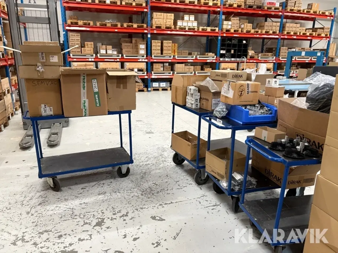 Billede 1 - Assorteret lot med beslag, låse, spænder mm.