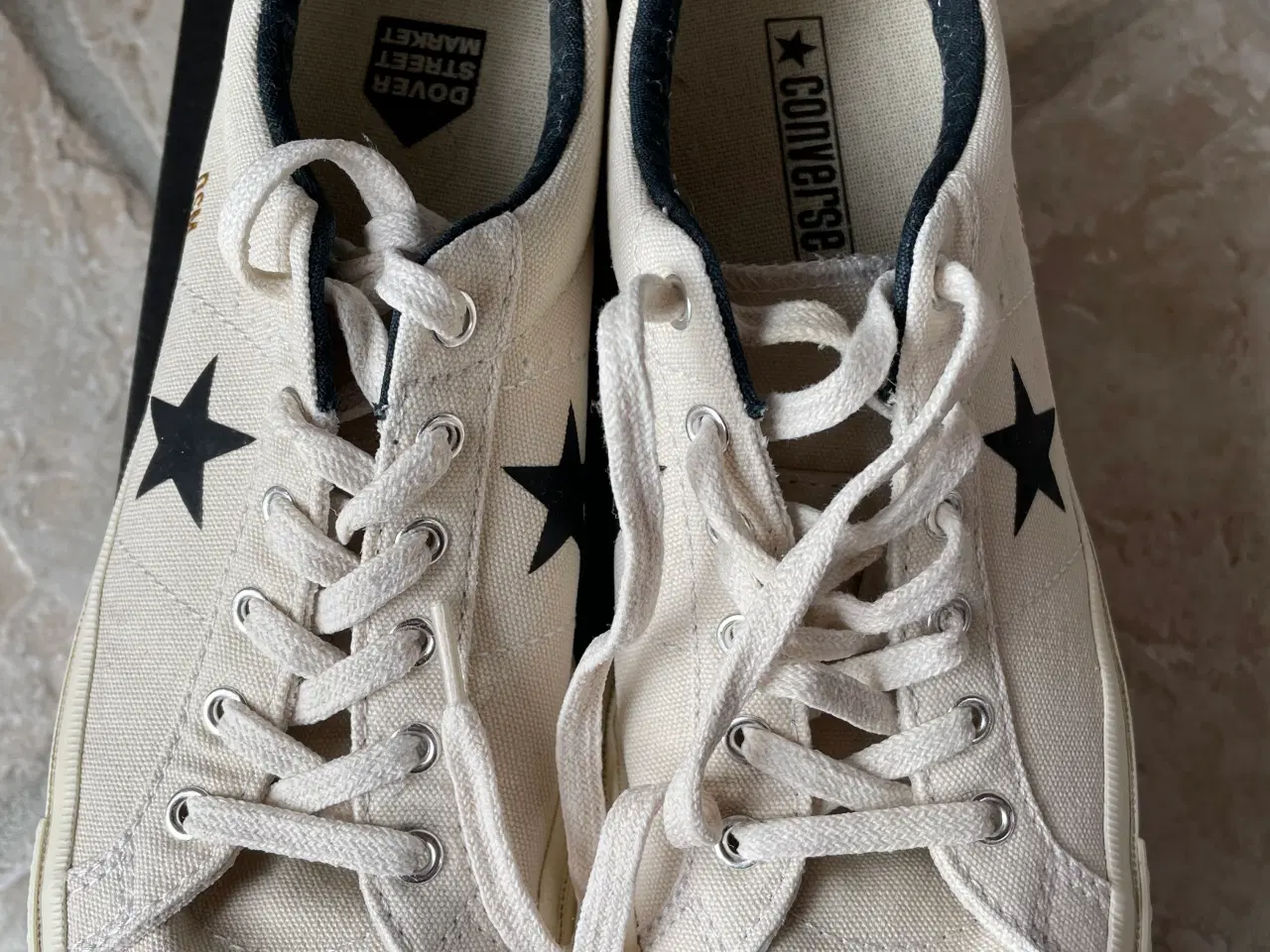 Billede 4 - Helt nye Converse sko str. 40 - special udgave