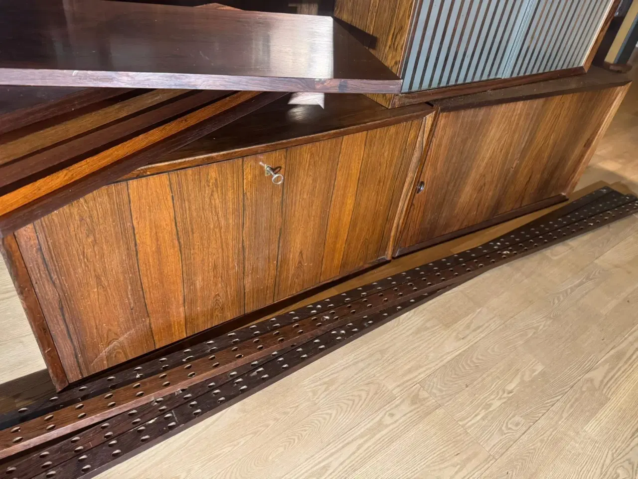 Billede 3 - Poul Cadovius ophængt palisanderreol