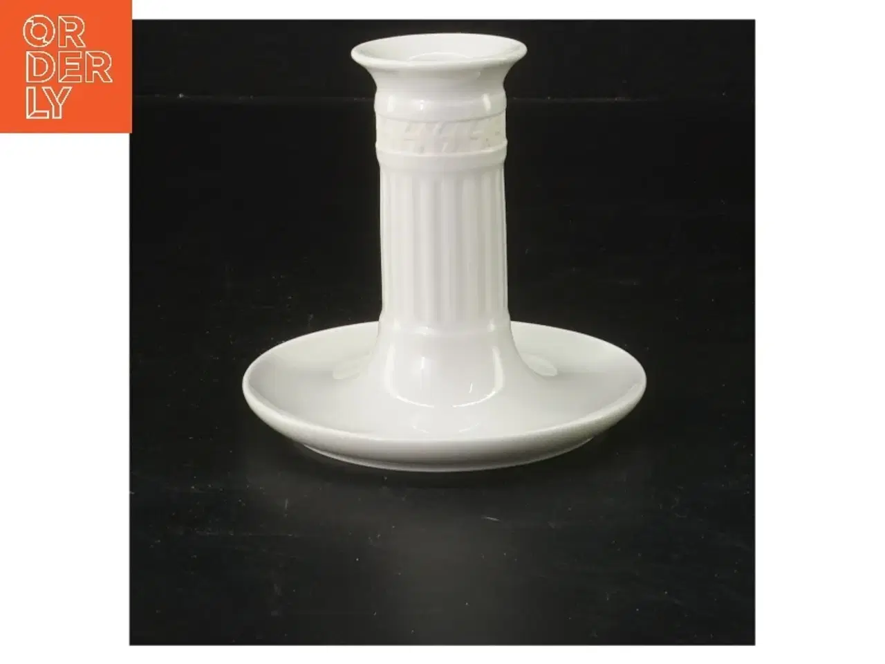 Billede 1 - Dekorativ lysestage med blomster fra Royal Copenhagen (str. 10 cm)