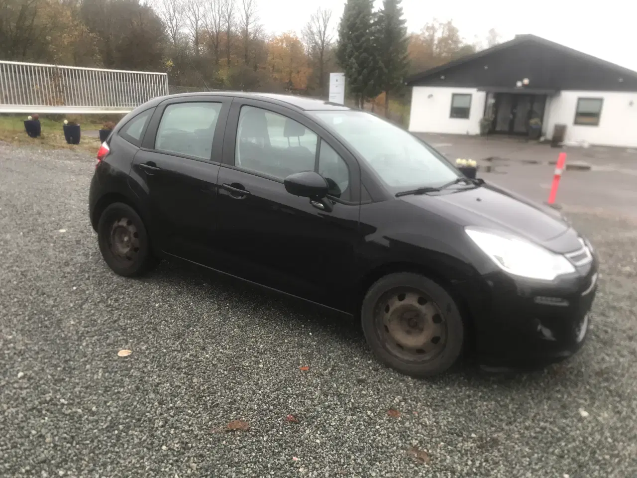 Billede 2 - Ny synet Citroen c3 fra 2015 1,6 4-dørs M. Bagklap