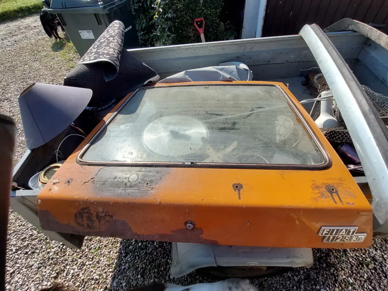 Billede 2 - Fiat 128 3p bagklap og kodfanger 