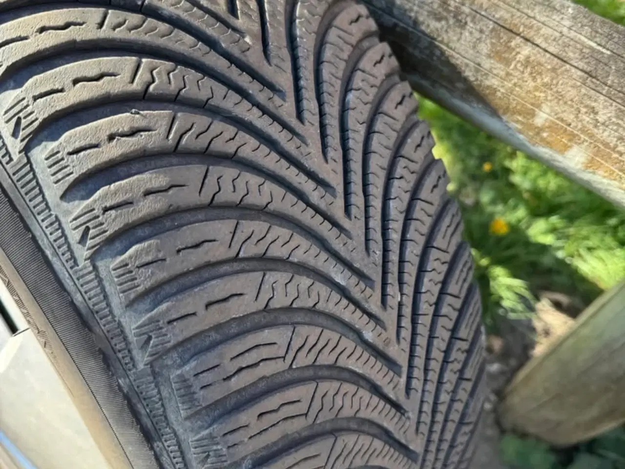 Billede 9 - Michelin Alpin vinterdæk med fælge 205/60 R16