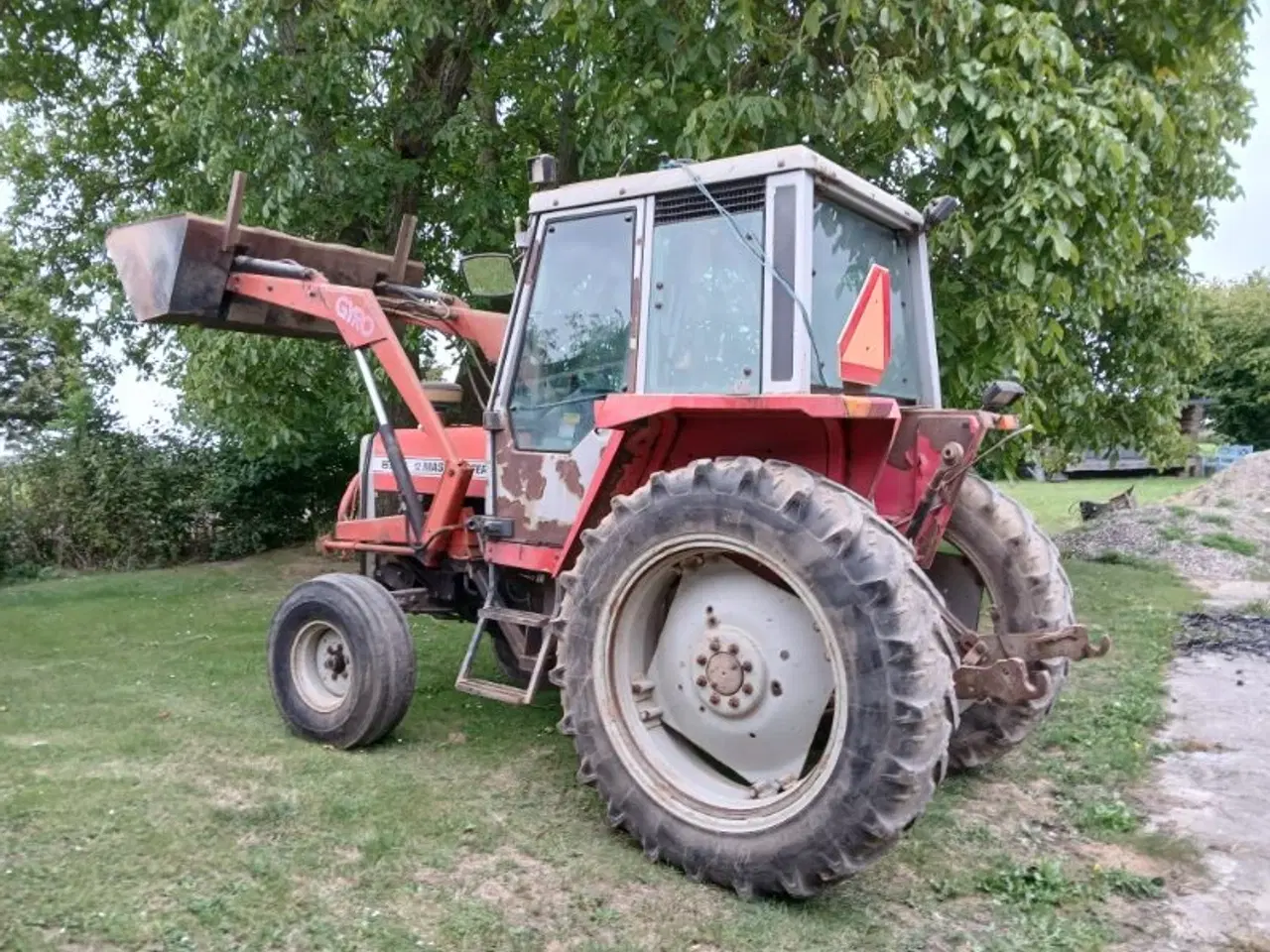 Billede 1 - Traktor Massey ferguson 690