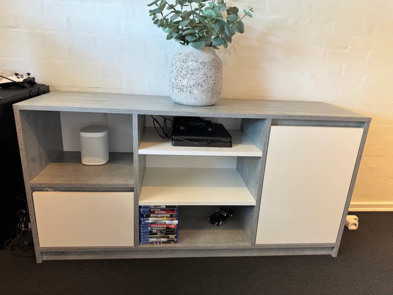 Billede 4 - Smart skænk / TV bænk