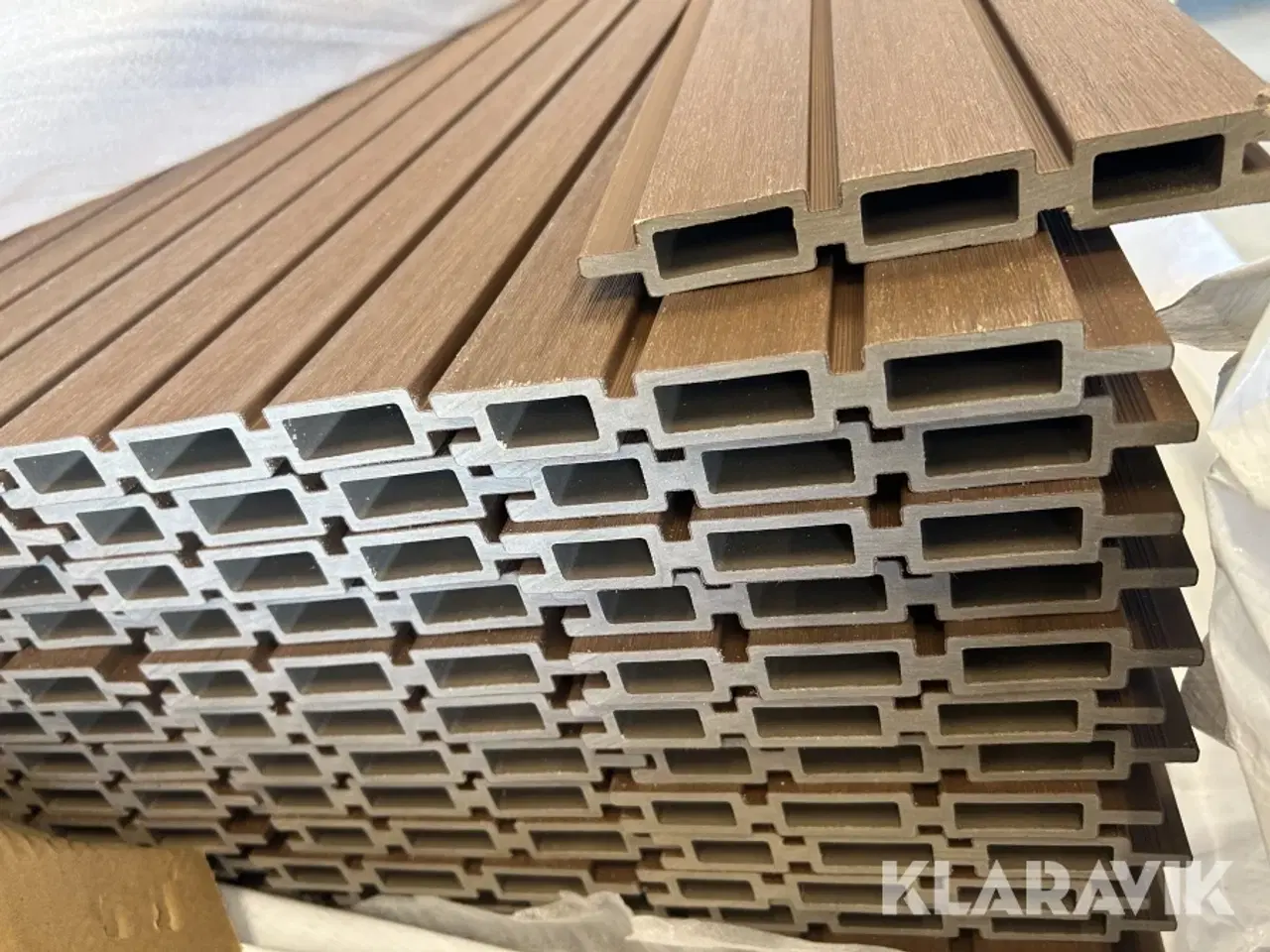 Billede 5 - Komposithegn Kirkedahl Brun Sorte galvaniseret stolper, 10 fag