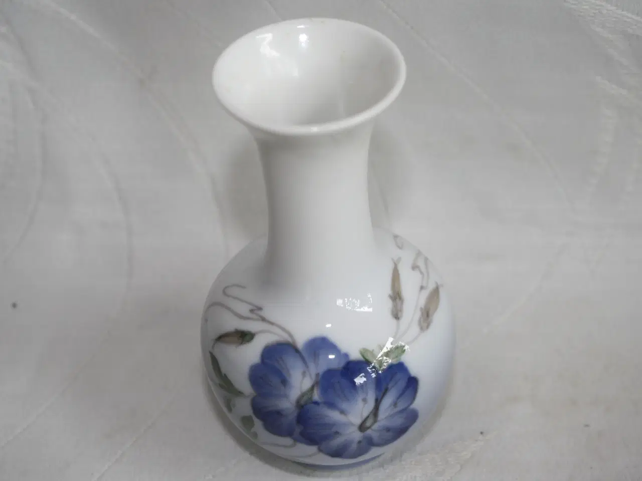 Billede 14 - Vase med blå snerler fra Royal Copenhagen