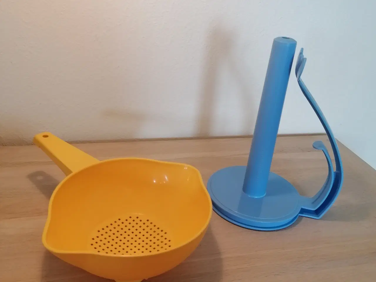 Billede 1 - Tupperware køkkenrulleholder