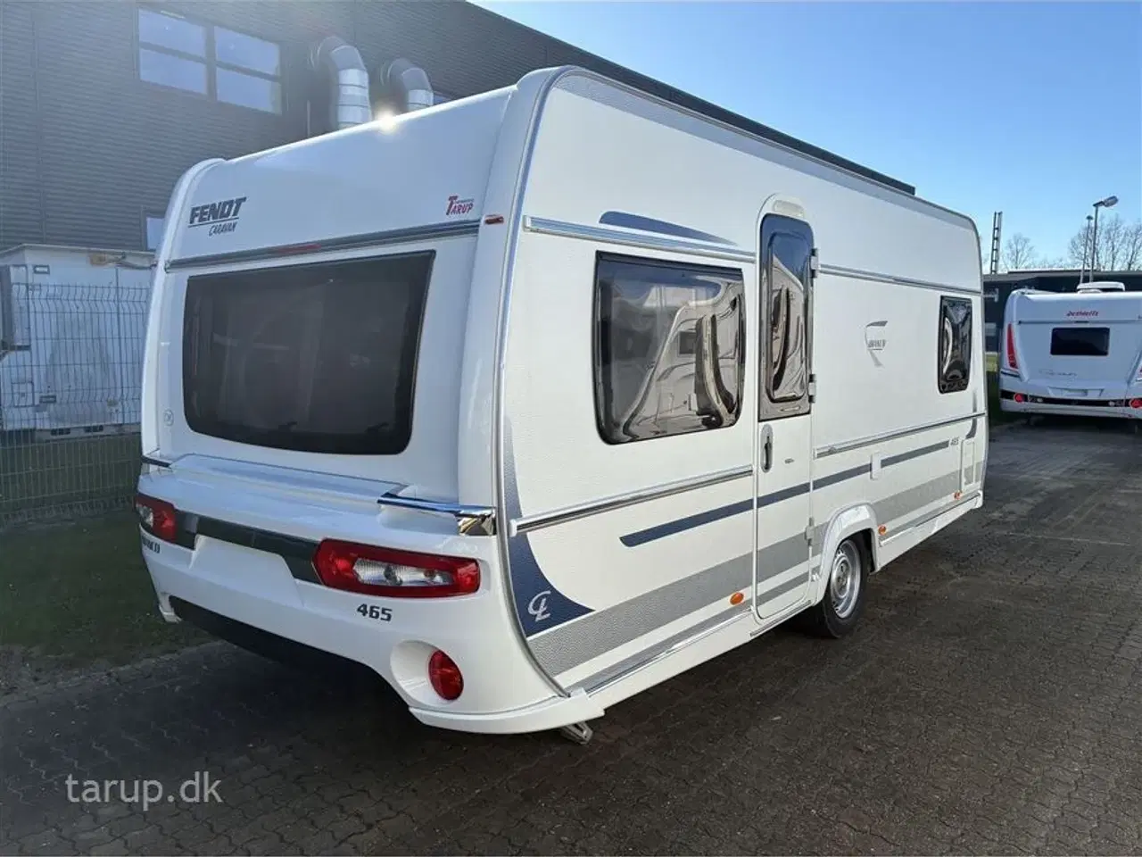 Billede 3 - 2014 - Fendt Bianco 465 SFB Fortelt: Isabella Sun Shine Plus m/ fronter, mover, cykelholder, rundsiddegruppe, tv-antenne, stort 135 l. køleskab, 3 gasblus,