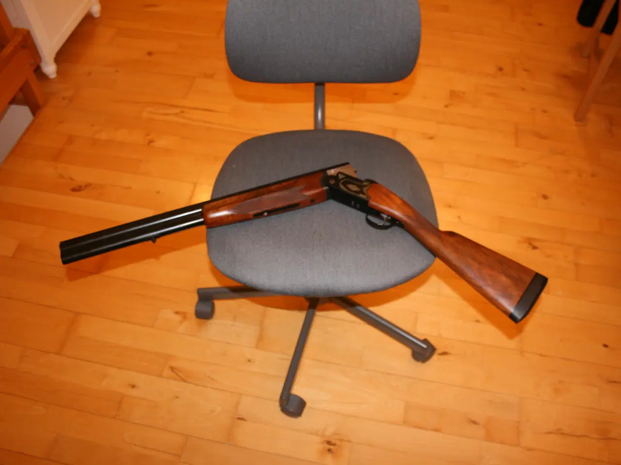 Billede 17 - O/U haglgevær til meget lille person eller junior 