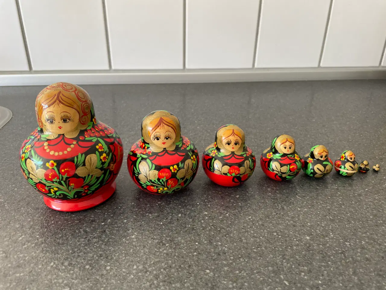 Billede 2 - Babuska med 8 figurer