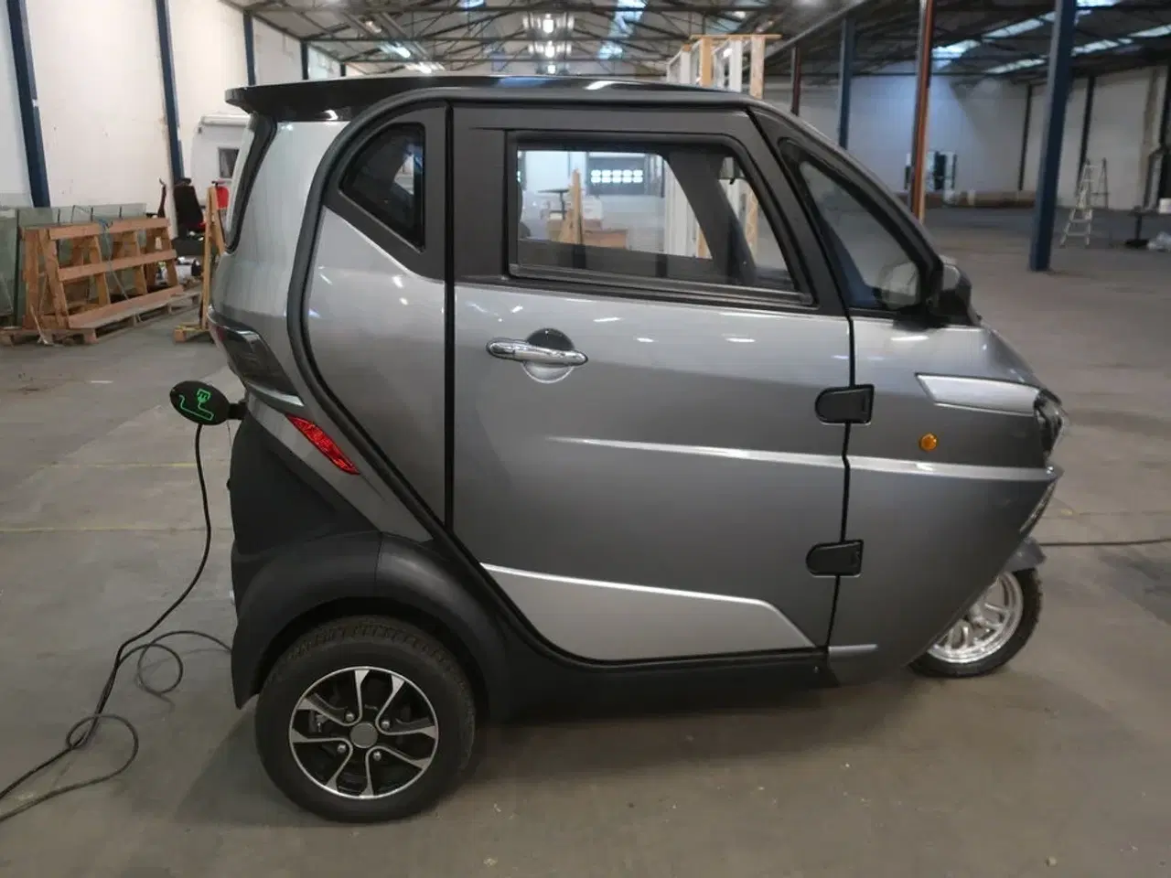 Billede 4 - Kabinescooter J1 Kun 77 km! (Momsfri)