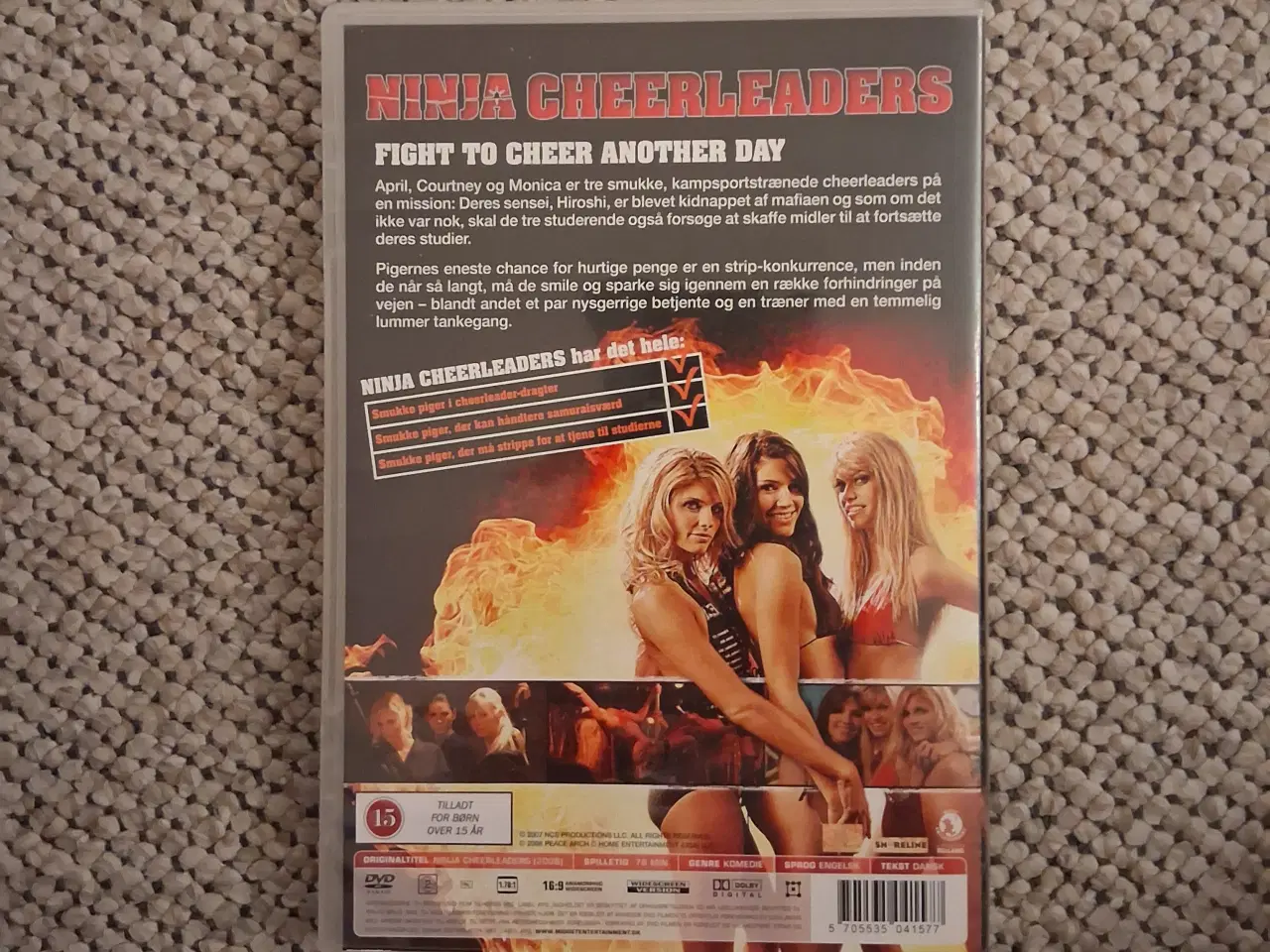 Billede 2 - Ninja Cheerleaders