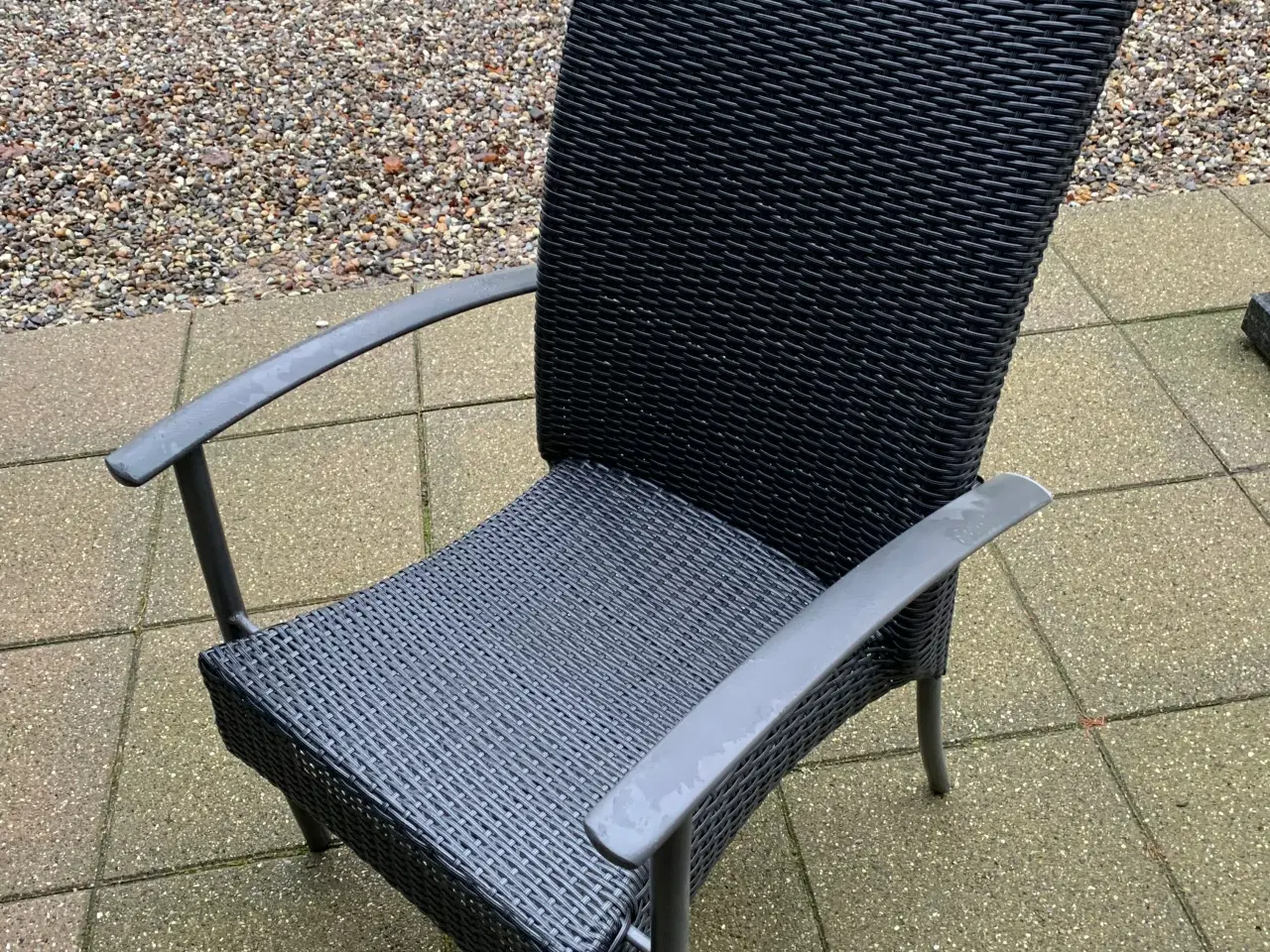 Billede 1 - 4 stk. Grafitgrå aluminium havestole med flet.