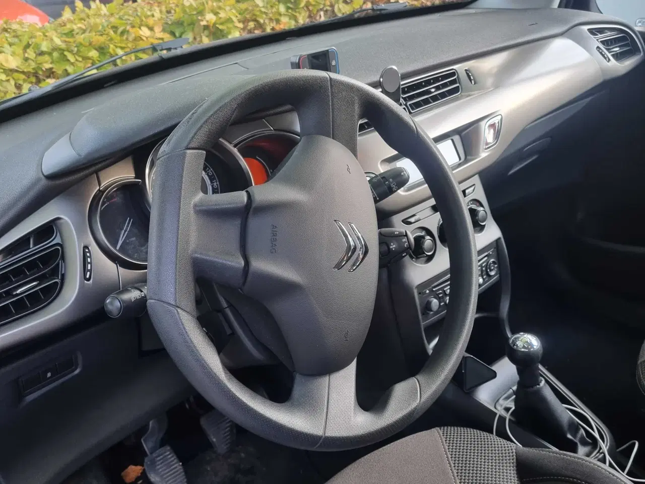 Billede 10 - Citroen C3 1.2 5 dørs med træk