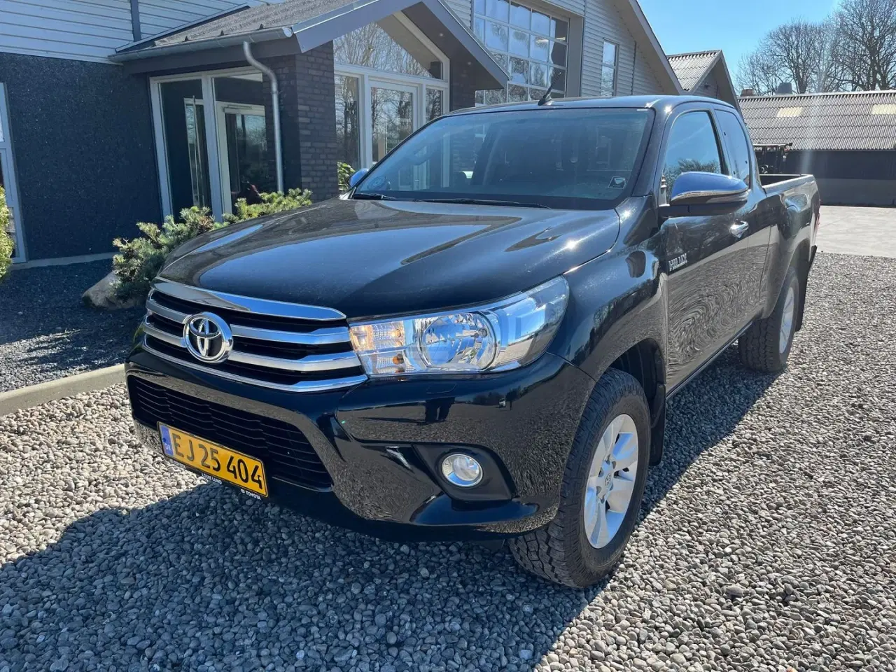 Billede 4 - Toyota Hilux 4WD Pick-up med træk til 3200 kg. Meget velholdt