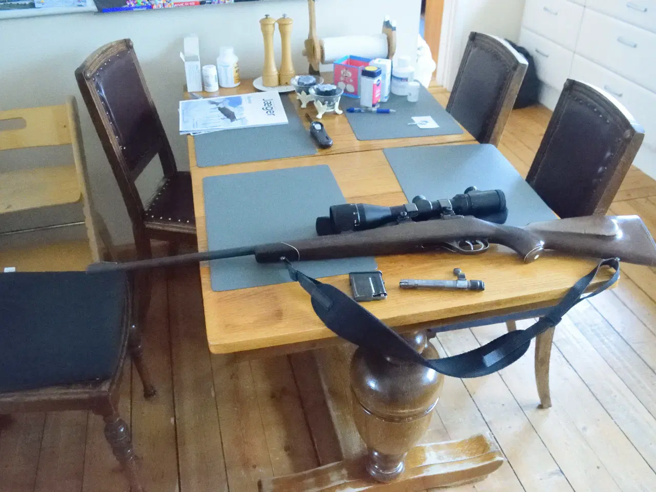 Billede 1 - Fin lille 222 Rem.  fra 