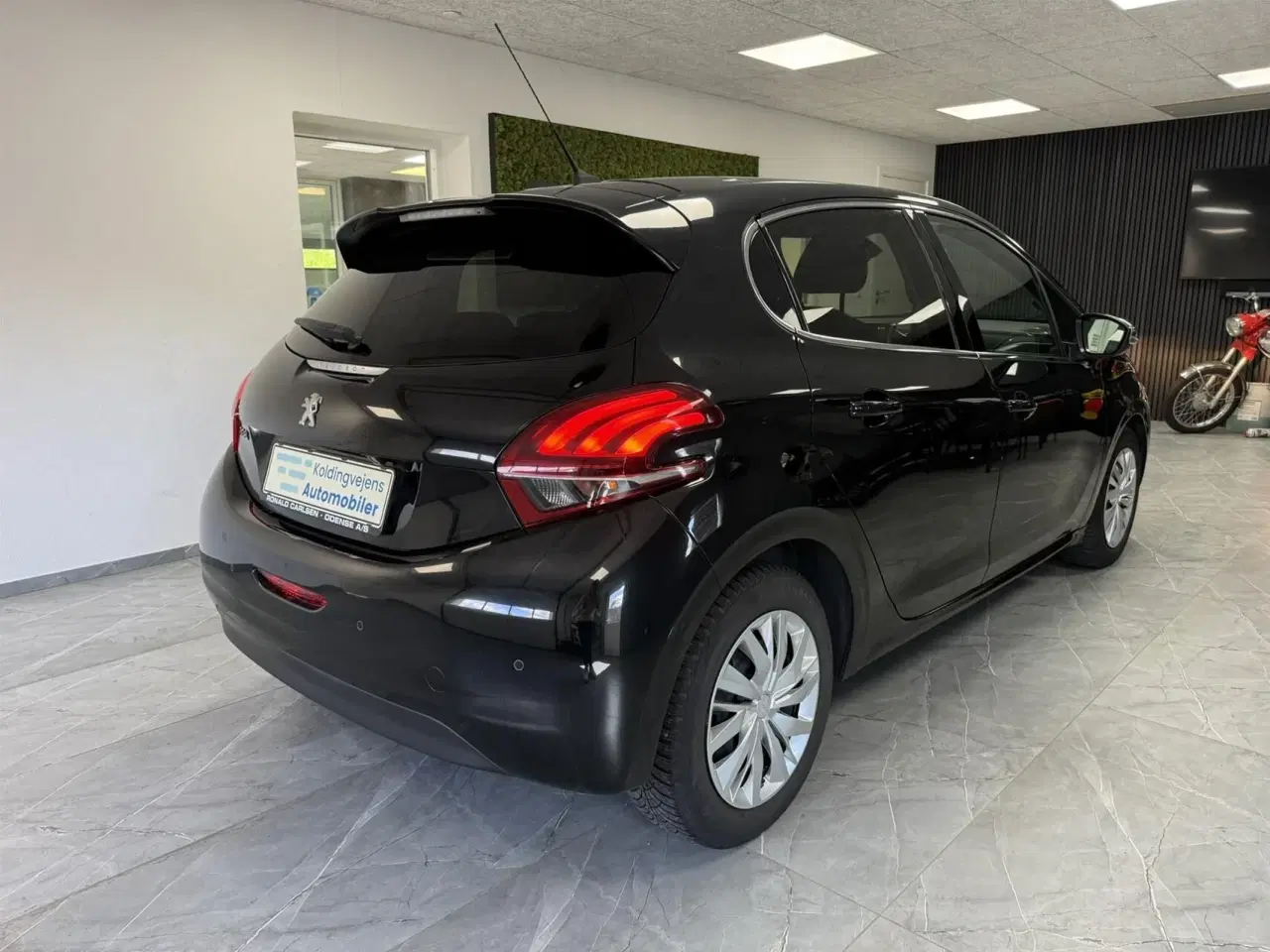Billede 4 - Peugeot 208 1,6 BlueHDi Edition Plus 100HK 5d