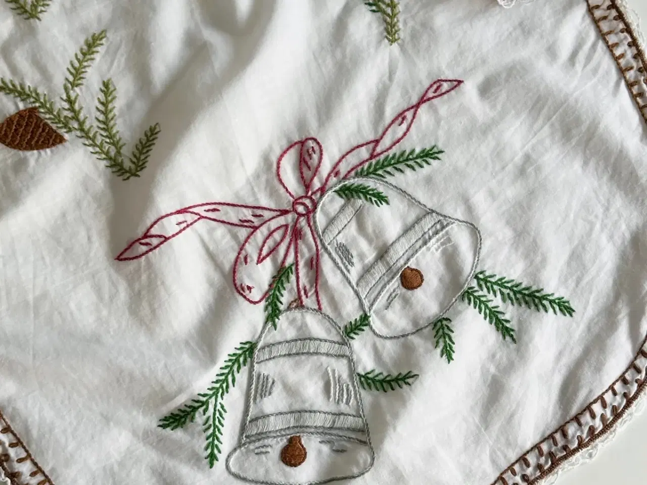 Billede 3 - Antik julebordløber m kniplinger, 40 x 90 cm