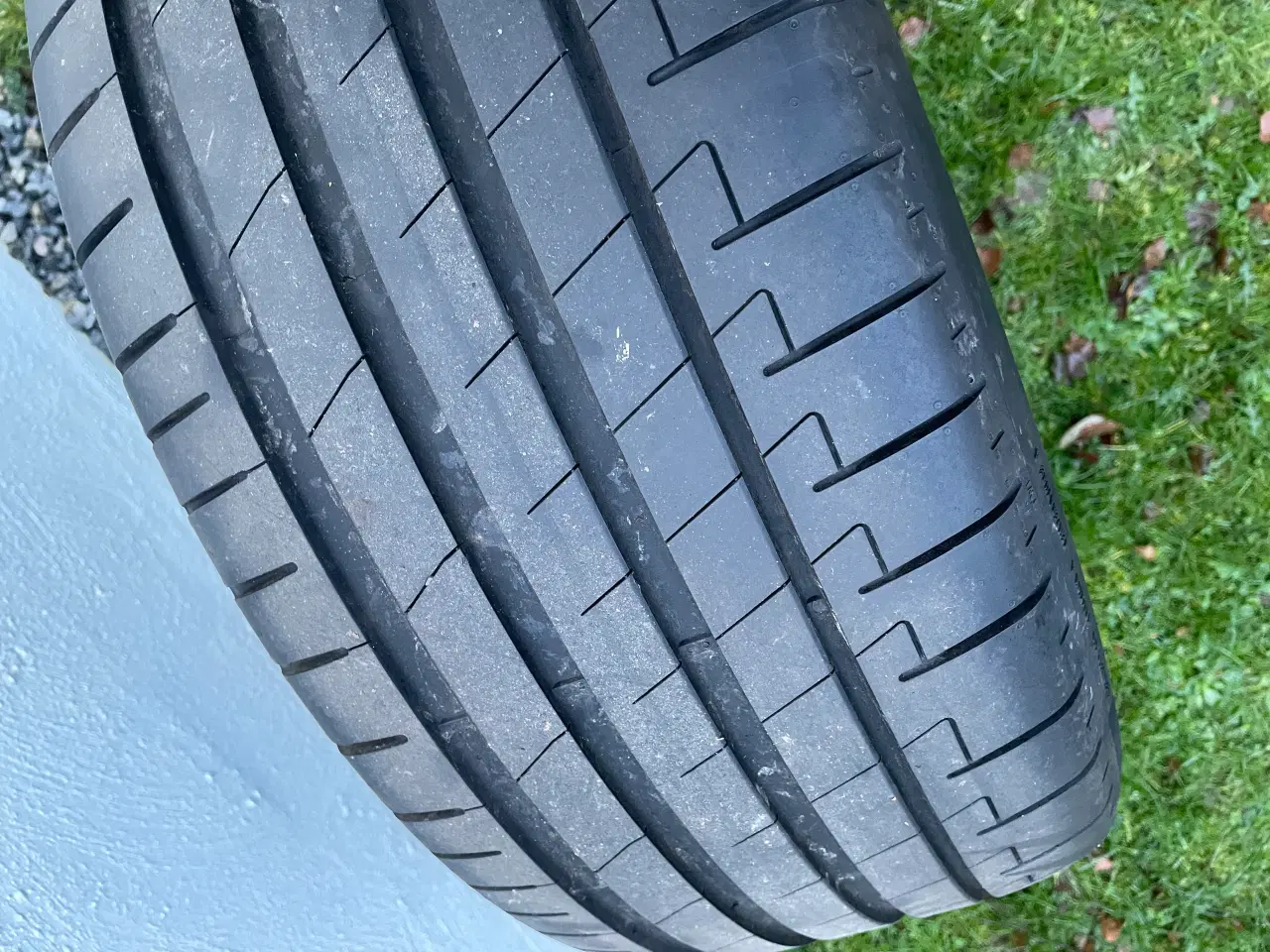 Billede 4 - pirelli dæk 255/50/R20 P Zero 20"