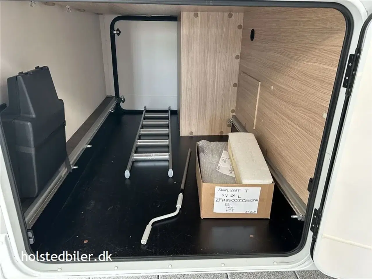 Billede 17 - 2020 - SunLight T 69 L Aut.   Quennsbed - Km 26000 - 9 trins automatgear.