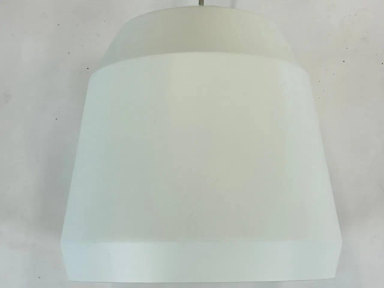 Billede 1 - Fritz Hansen Mingus P2 Lampe – Hvid H 32 cm