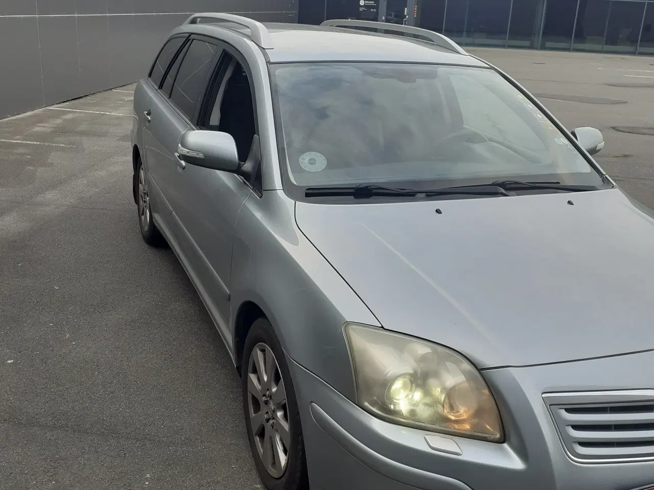 Billede 7 - Toyota Avensis Benzin.