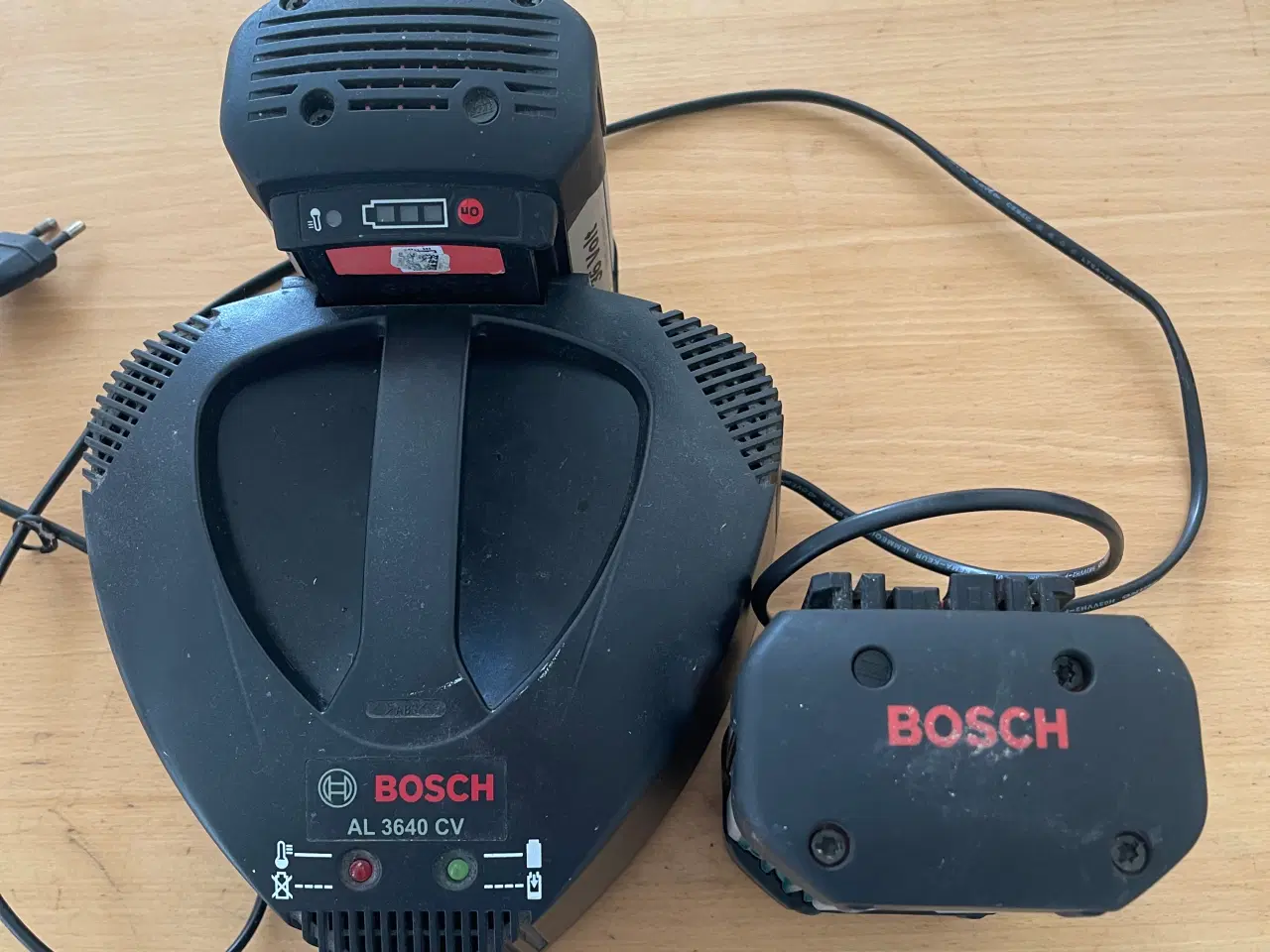 Billede 1 - Batterier til Bosch græsslåmaskine 